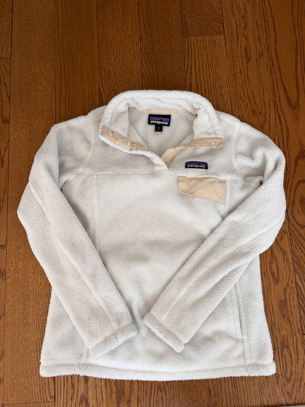 Patagonia Synchilla White Snap Sherpa Pullover with Tan Pocket Fleece